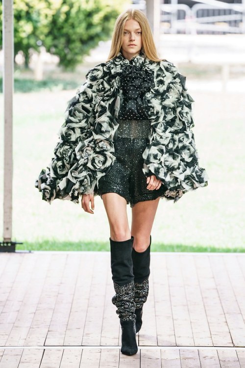 Runway - Fall 2019 Couture - Redemption____Arthur and Puff are everywhere …Facebook  | &