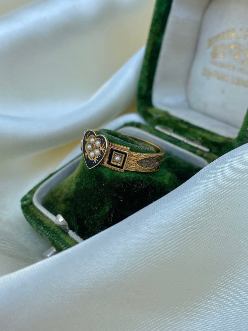 Victorian 15k Yellow Gold Pearl, Enamel, and Hair Heart Mourning Ring