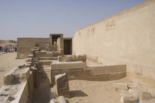 Mud-brick blocks used in the construction of an Ancient Egyptian mastaba.  The important parts 