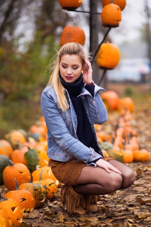 ericasmith33:  juliettecapuleti.com/2015/12/pumpkins-and-autumn-leaves.html