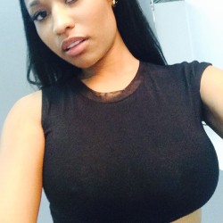 thefinestbitches:  Nicki Minaj