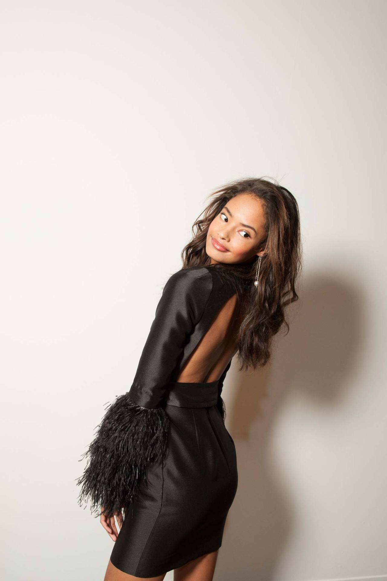 90scream:Malaika Firth backstage Topshop Unique FW15
