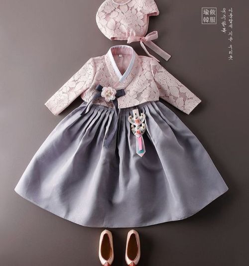 chinoiserie-mademoiselle:Cute things come in small sizes  (Part 1/?)