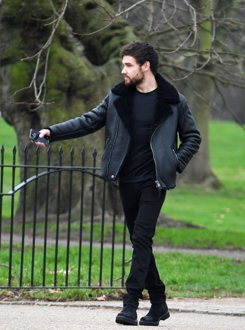 liam-93-productions: Liam yesterday in London (x)