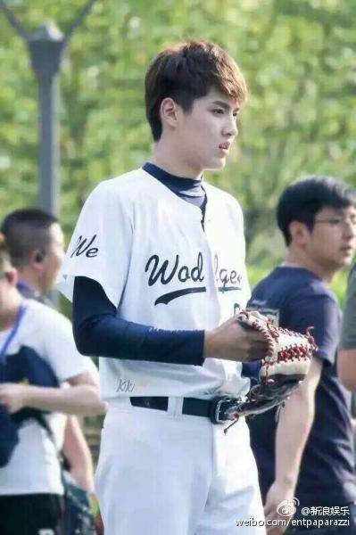KrisBar Wu Yi Fan as Chen Zheng In “Turns Out You Are Still Here” Kris looks good in baseball unifor