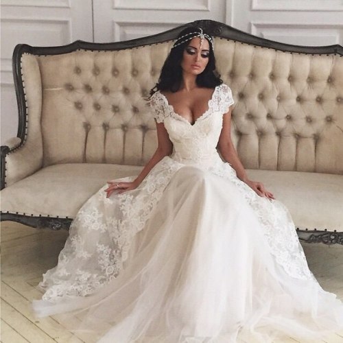 br0nzed-beauty:  girly-things-by-zoe:  Xoxo  Follow br0nzed-beauty for more luxury 💋 
