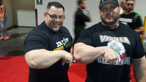 Porn Pics sycoarcher:  Monster forearms!! 