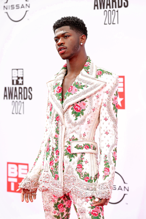 zacharylevis:LIL NAS X2021 | BET Awards, Los Angeles (June 27) This is beautiful.