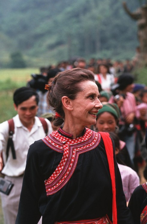 audreyhepburnforever:Audrey photographed during a UNICEF mission in Vietnam, 1990. Photograph by Pet