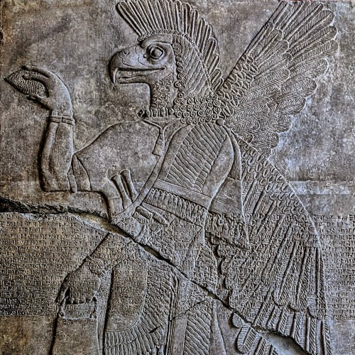 Wall relief from an Assyrian palace #bird #vogel #assyrian #pergamonmuseum #museum #berlin #germany 