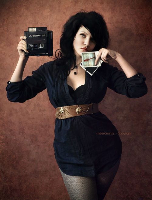 thesensualstarfish:  She Shoots  Images by ~SuzyTheButcher