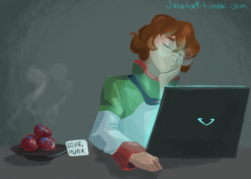 joleanart:every time pidge falls asleep while working on something, hunk brings some snacks and a sw