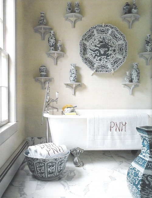 Chinoiserie bathroom with Chinese blue-and-white porcelain on the wall.via: Patricia from my window