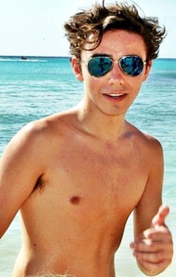 sykesytom:   Nathan Sykes shirtless appreciation