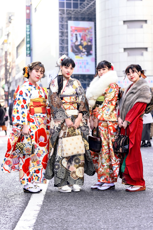 tokyo-fashion:Traditional Japanese furisode kimono on the streets of Shibuya, Tokyo on Japan’s Comin