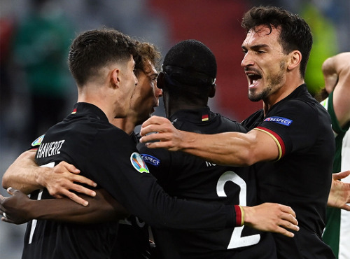 Kai Havertz, Antonio Ruediger, Mats Hummels and Leon Goretzka celebrate after the match vs. Hungary