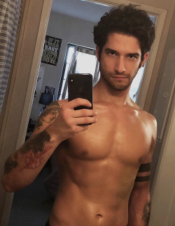 zacefronsbf:Tyler Posey in the YouTube “Sideswiped” series