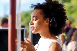 celebritiesofcolor:  Solange attends The