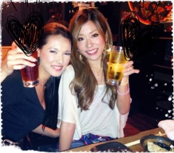 Maria Ozawa and her hot friend having drinks.