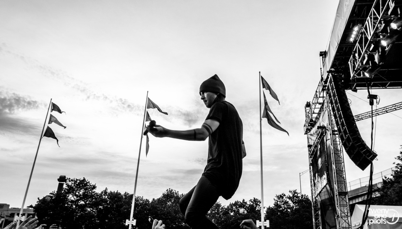 twenyonepilots:  |you should take my life-you should take my soul/