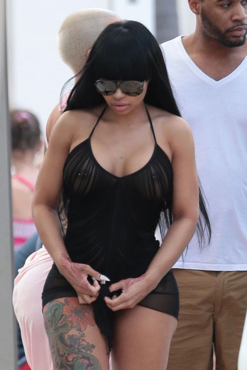 girlsandlandscape:  Blac Chyna  SHE’S BADASS!