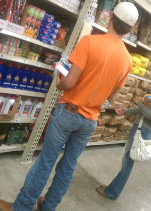 cowboysandsoldiers: Nice Cinch butt cowboysandsoldiers.tumblr.com/