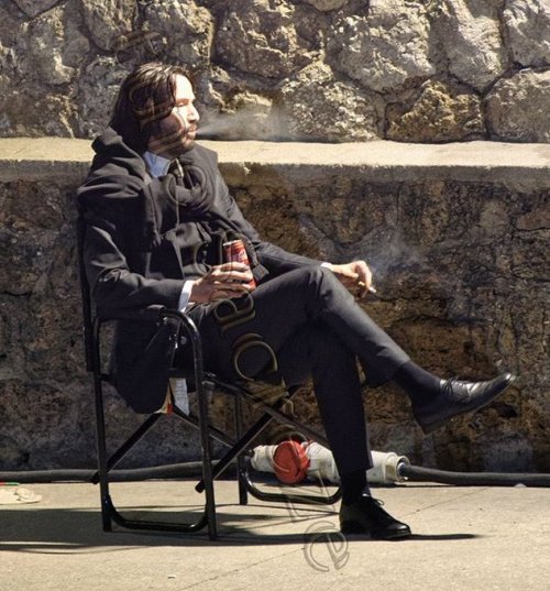 grandeicedcoffees:babe wake up new pics of keanu smoking and drinking a coke just dropped