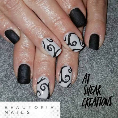 Matte velvet swirls for Wendy! #nails #nailart #nailstagram #nailartofinstagram #cnd #cndshellac #na