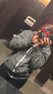 melaninroses:  Being a slut at the movies 😍💕💎💰