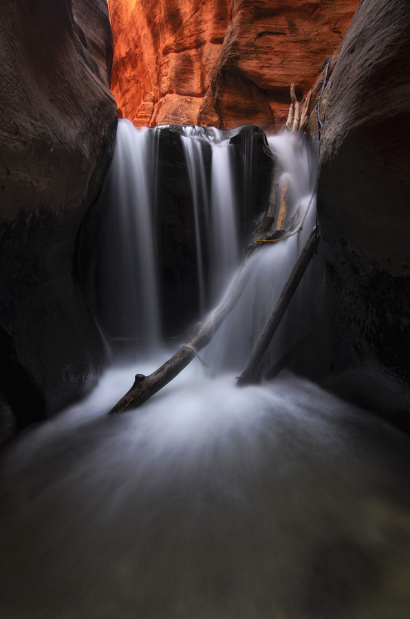 vicariousplacebo:  Canyon Light by BillRatcliffe 