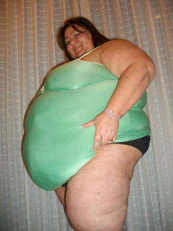 ssbbwcinnamon:  This is SSBBW Cinnamon, a