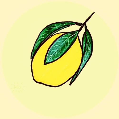 agaysunshine:  i drew a lemon, no context