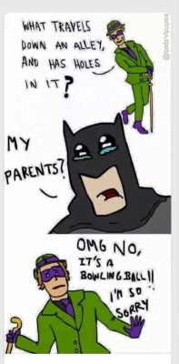 rayceoflor:  laughhard:  Poor Batman… 