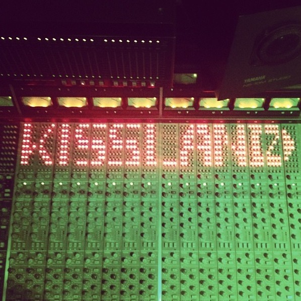 pinkpyrvmid:  prettyxmf:  can’t wait  Omfgggg
