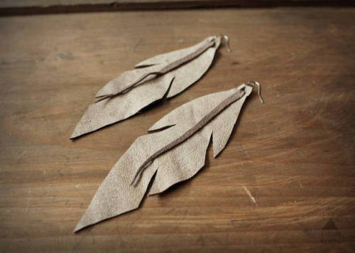  A pair of handmade leaf earrings, super light and crafted from a super soft and light up-cycled sue