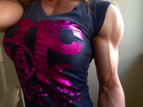 hardbody-fit-girls:  Follow me for more fit girls! 
