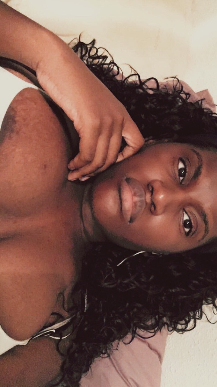 lionmighty:  bxtchrelax:  7mangoes:  currently  Baby😍😍😍  She’s so pretty.