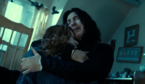 clarisalaufeyson:  ”Te amo, como Snape ama a Lily…” 