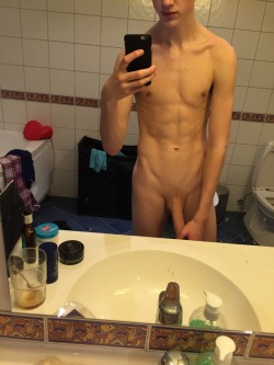 raveboy71:  b-o-y-c-r-u-s-h:  submit your nudes here X  Yummmmmmmmy 👅 👅 💦 💦 👅 👅