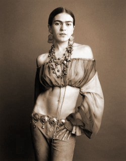 nevver:  Thank God it’s Frida 