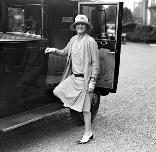 Coco Chanel wearing a jersey suit in Biarritz, 1928 copyright TopFoto/Roger-Viollet