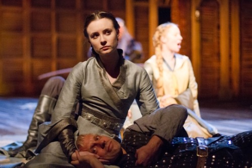 likeniobe:jennifer kirby as lady percy and trevor white as hotspur in the rsc’s 2014 production of h