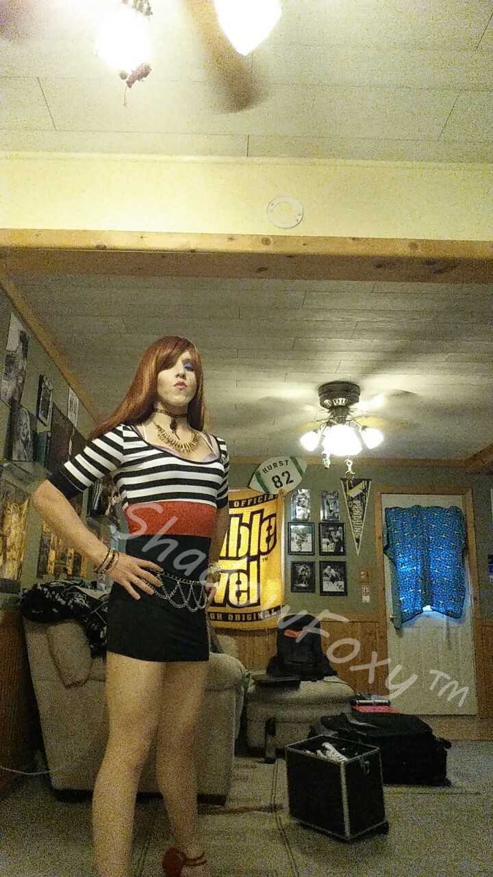 shadowfoxy:  A new dress. Red, white and black. This is taken at my friends house