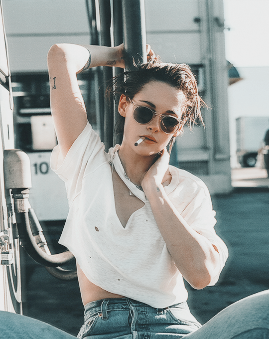 kristensource: Kristen Stewart stars in the clip “Ride ‘Em On Down” of The