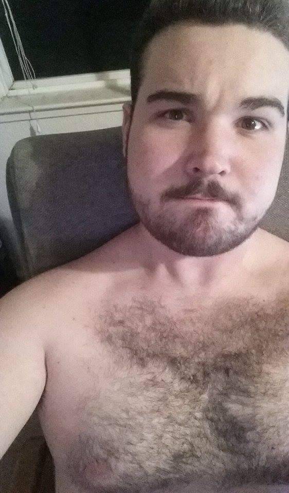 thebeardedguyy:  Guess who’s bored. This guy!  