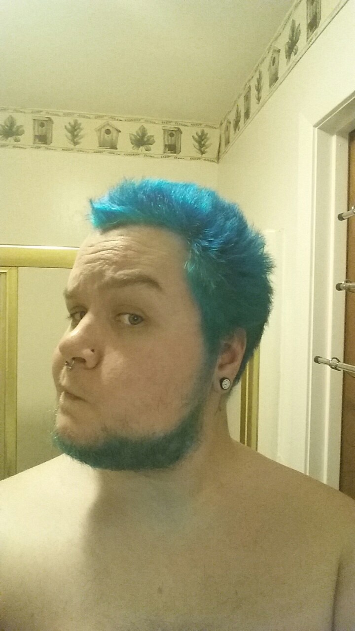 bearswithantlers:  Ion Color Brilliance Sky Blue Second application  Well, its darker,
