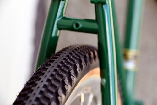 bikesandgirlsandmacsandstuff: (via Soma Feed: Soma Cazadero Mixed Terrain Tires)