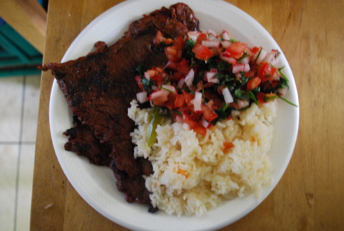 carne asada con pico de gallo y arroz // February 8th, 2014