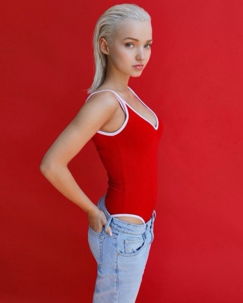 sexydovecameron4u:  RAW photoshoot 😻