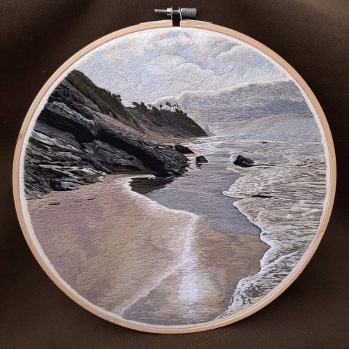 cafeinevitable:California Dreaming by Miriam Shimamurahand embroidery